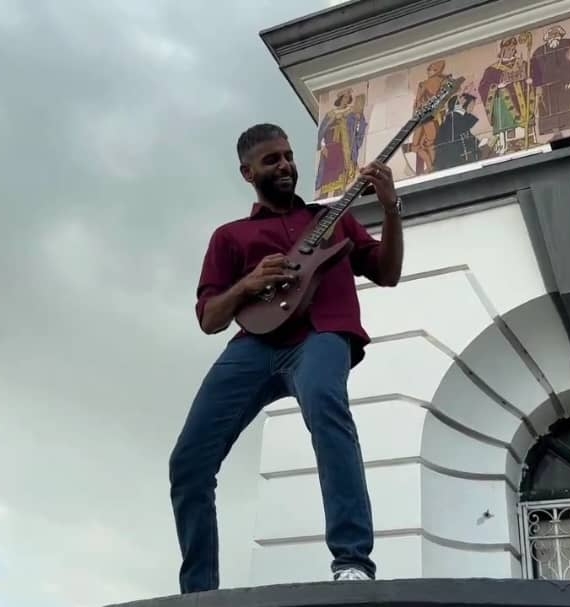 融入年俗国语歌词 混血导演制跨族《大团圆》