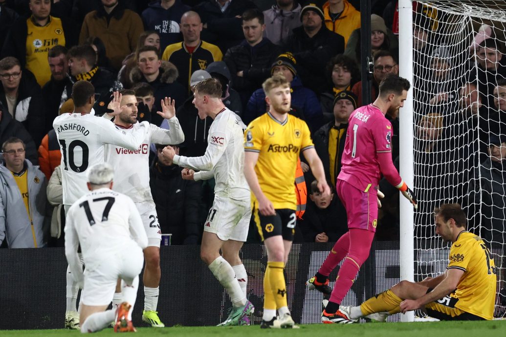 18岁梅努处子球献绝杀  曼联4比3险胜狼队