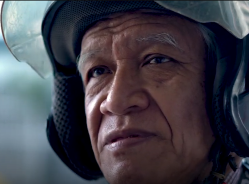 2名儿子成年后没工作 70岁父无法退休送餐养家