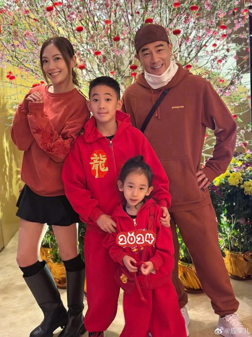 56岁陈小春又当爸? 应采儿凸肚网帮敲碗要女儿