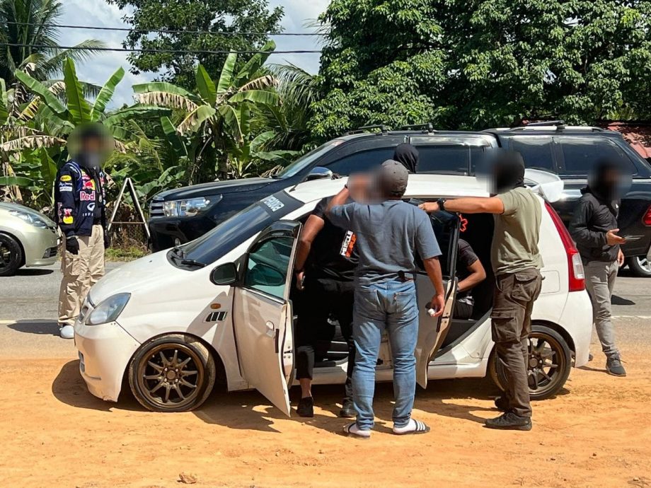 BOB党人蛇集团被移民局捣破·首脑阿里落网