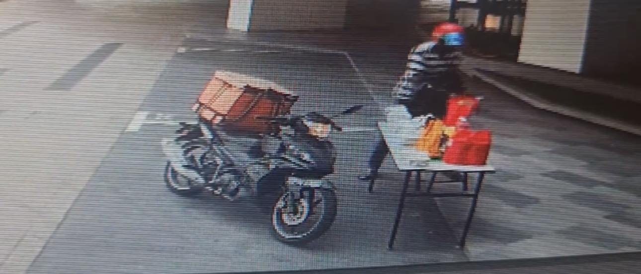 邻居偷包裹CCTV全拍 林佩盈气骂不羞耻吗