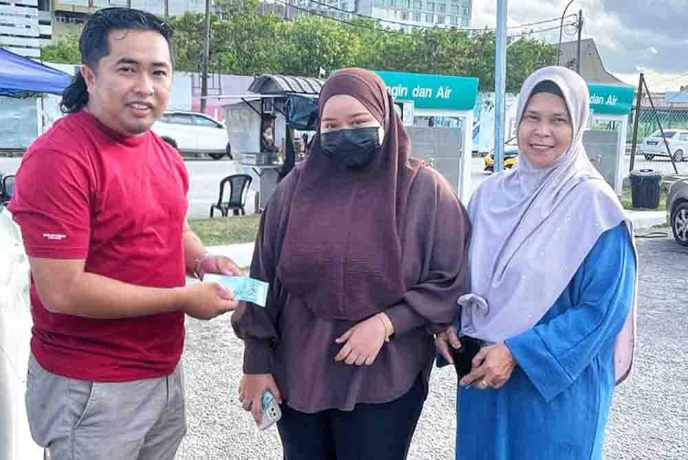 “父亲最后一笔钱”找到主人了！ 女子：“没想到4年后会拿回来”