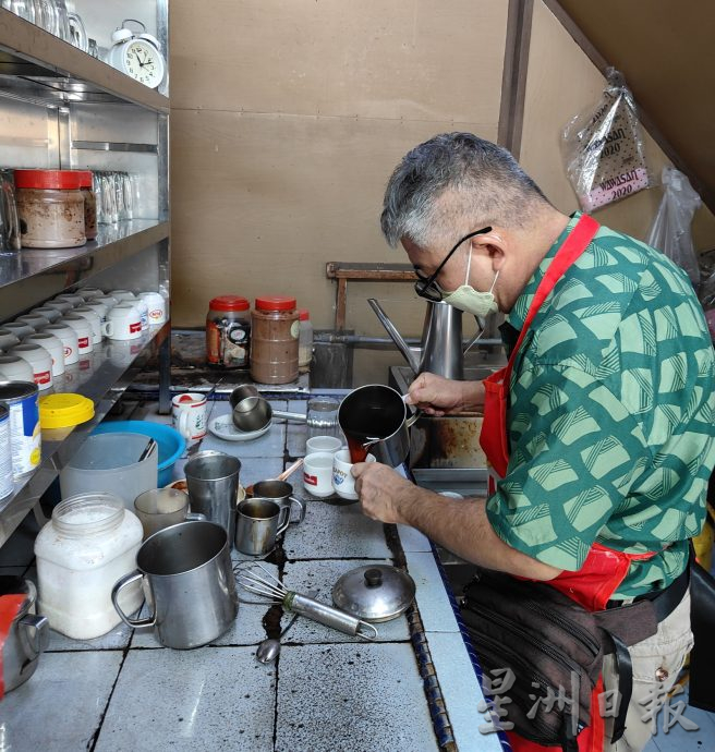 ★2月24日刊登/大霹雳封底主文/【老茶室情怀】/实兆远港口南芳茶餐室