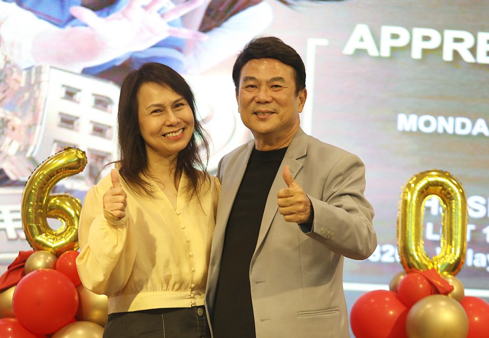 《钱不够用3》狂收1768万 梁志强被拱出“神字”