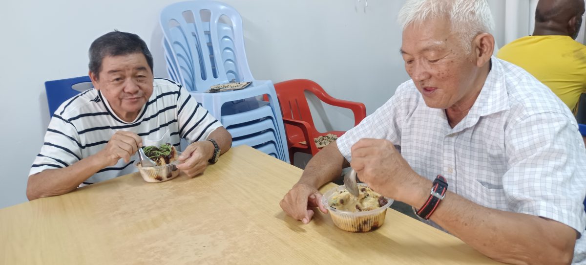 东封面:天气转热冰品热卖