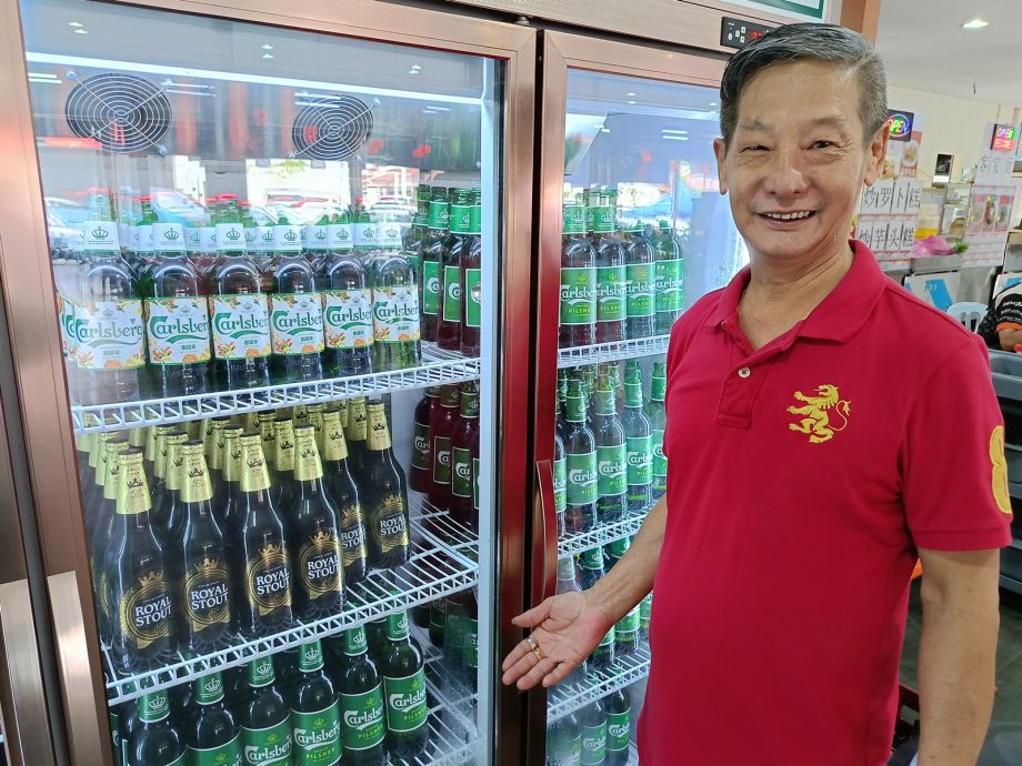 东:关丹区年初二食肆饮食有涨价有维持原价