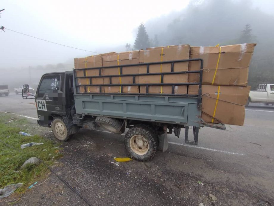 东:彭陆交局:佳节期间9大违规 不带头盔最多