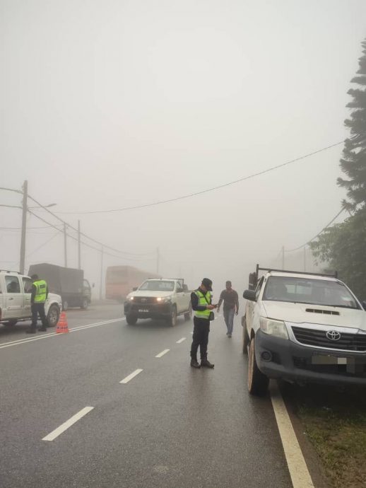 东:彭陆交局:佳节期间9大违规 不带头盔最多