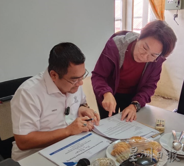 东:柏朗埃区各界对阿米扎寄于厚望