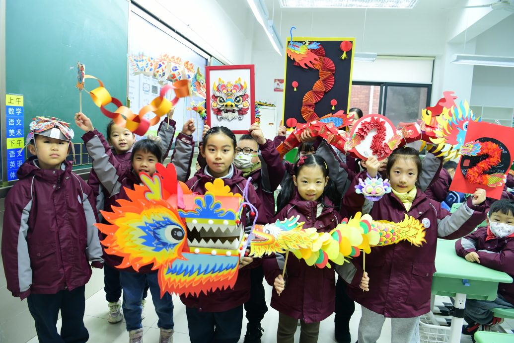 中国养育子女成本全球最贵 养到大学毕业要花45万