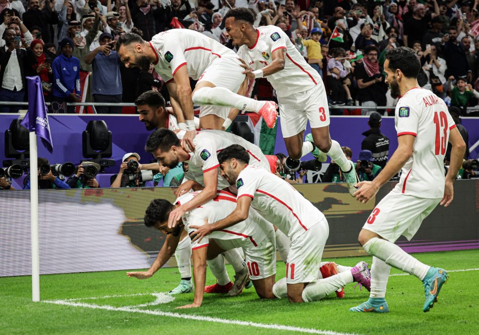 亚洲杯足球赛| 韩国延续64年冠军荒  主帅克林斯曼无意辞职