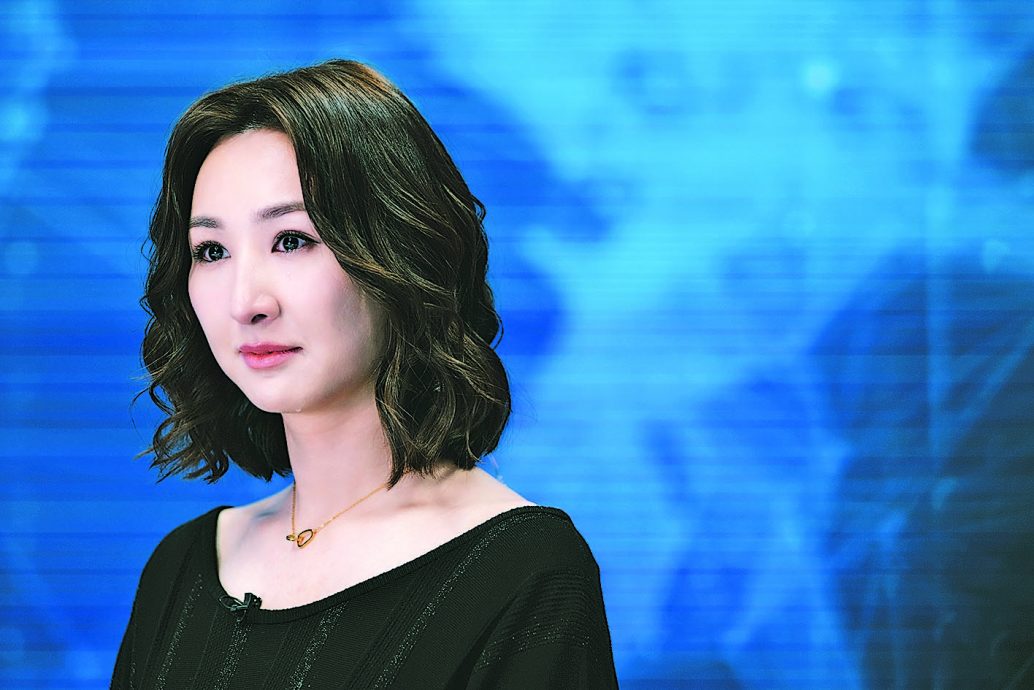 佘诗曼《新闻女王》膺民选视后 卢瀚霆视帝三连霸