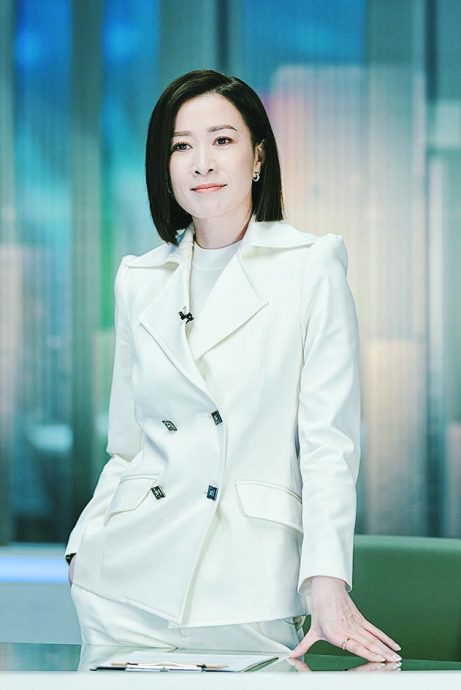 佘诗曼《新闻女王》膺民选视后 卢瀚霆视帝三连霸