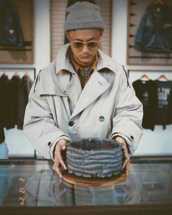  余文乐日本被捕获 抬头纹明显颜值走样