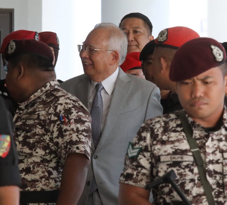 供夜报/1MDB案审讯