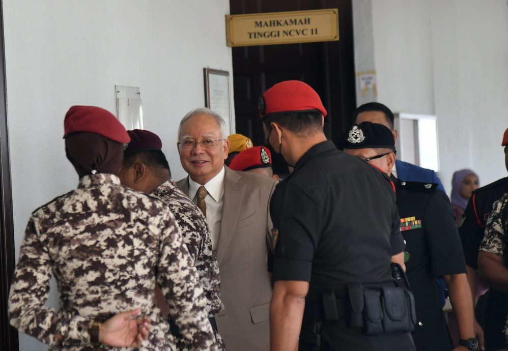 供夜报/1MDB案审讯