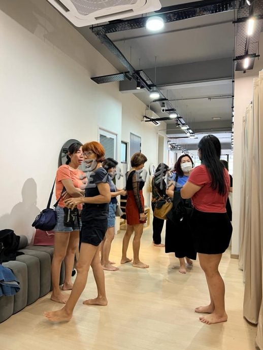 供星洲网:旗袍年轻化多元化,今年新春的大热服饰