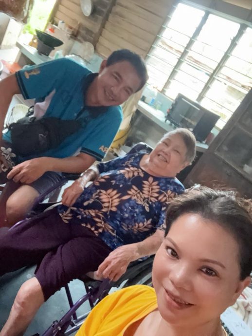 全国暖势力:从报章知道无语良师 妇女遂愿家人安慰