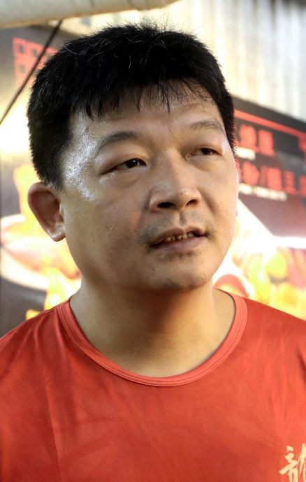 副文-大都会/走访蒲种茶室 人潮比平日多一倍 生意火红/9图