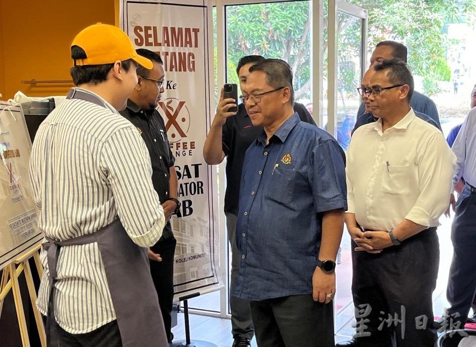 副高教部长:提高谋生技能 推广终身学习扩至全马