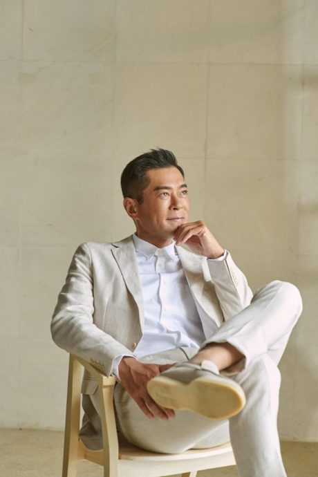 古天乐飞泰国拜四面佛 请8人跳舞送金象还愿