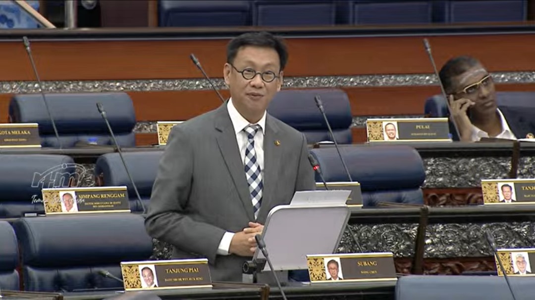 国会/黄基全:令吉贬值主因是裙带资本主义导致资本外流