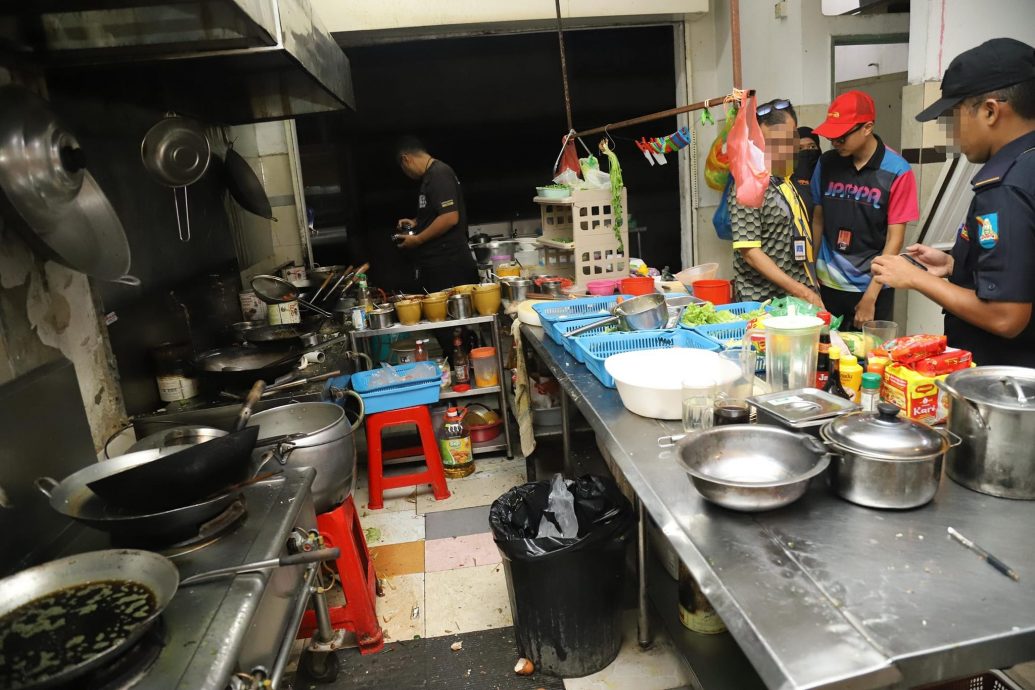 大都会:后厨太脏名店被封/7图