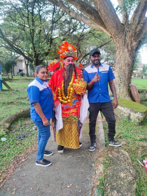 大都会/新春多活动,财神爷好抢手!