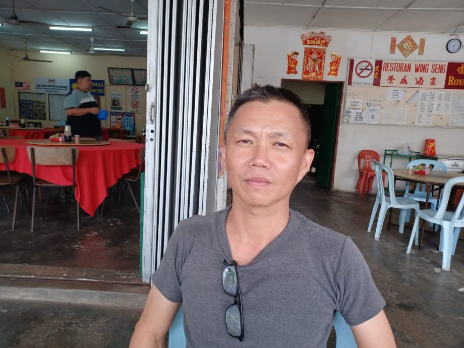 大都会/蕉赖9哩新村受高架天桥工程征地的店屋和屋子已拆毁，冲击商业活动