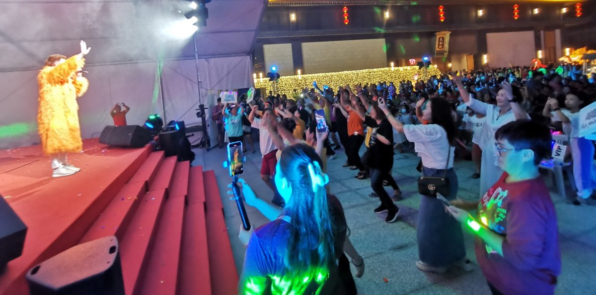 大都会：《筹募巴生区发展华小工委会活动基金》晚宴