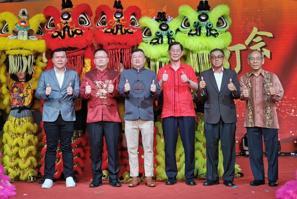 大都会：《筹募巴生区发展华小工委会活动基金》晚宴