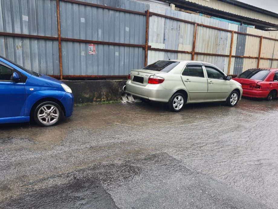 大都会/me03头/余保凭有关工厂业者长期面对逢雨必灾的问题PC /9图