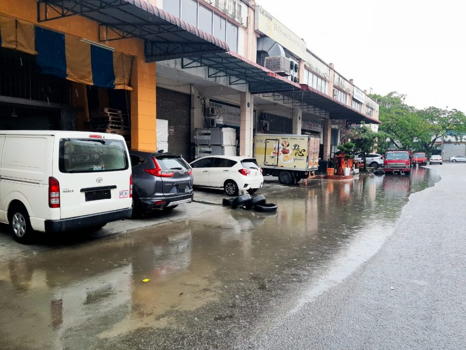 大都会/me03头/余保凭有关工厂业者长期面对逢雨必灾的问题PC /9图