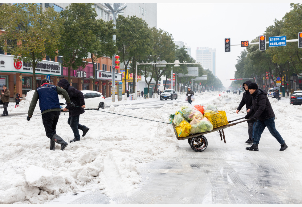 天下事主文∕AI春节新玩法 数字男友成反催婚神器