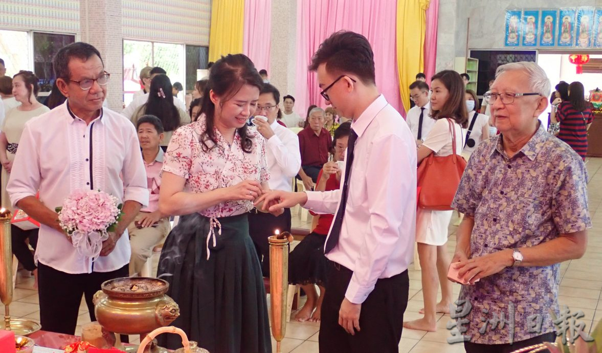 太平佛教会 14对新人婚了