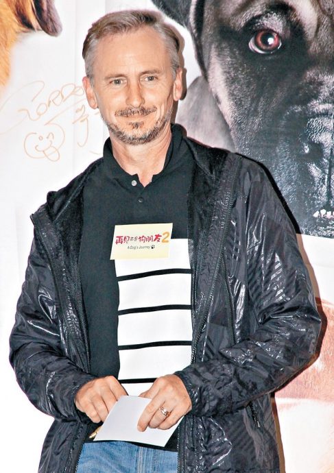 嫂子发短讯息2日未复 登门惊见河国荣卧床身亡