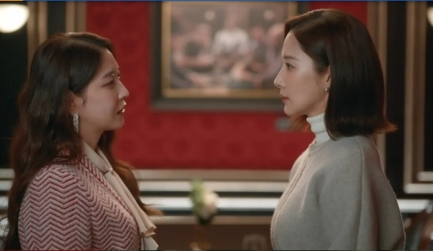 客串《我老公》肿唇抢戏 宝儿直播解画修脸疑云