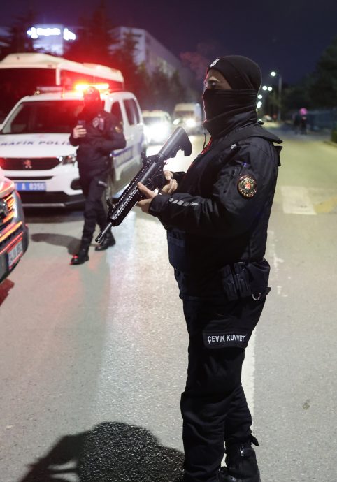 对峙9小时！土耳其美企工厂7员工遭挟 警成功营救、嫌犯落网