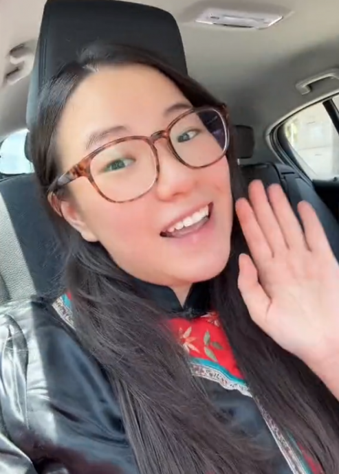 巫裔丈夫中文秀新年贺词 女子:家人会非常羡慕我!