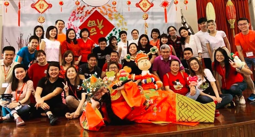 **已签发**全国:暖势力:因长得有“福相”扮财神爷多年 志工:我才是最大受益人