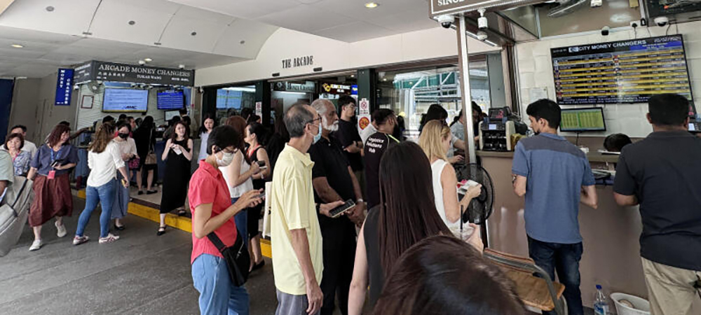 **已签发即时国际**全国:狮城分析师:令吉料持续疲软 短期内兑新元破3.60可能性高