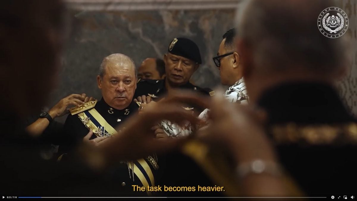 国家元首用视频表感言，承诺将竭力保护人民