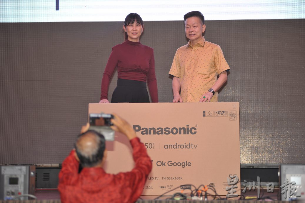 **已签发**柔：封面：麻松鹤之夜圆满落幕 199老宝宝享天伦乐