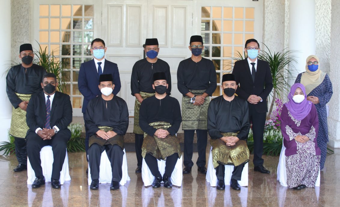 **已签发**柔:柔行政议员职务调动,料下周行政会议后公布