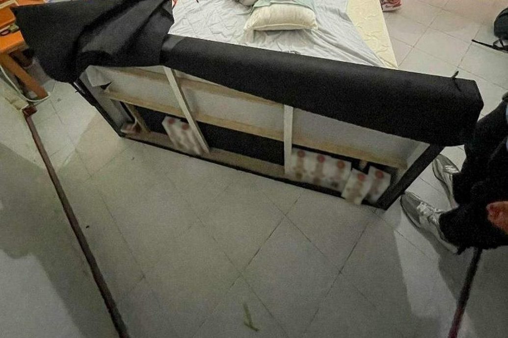 *已签发*柔:狮城二三事:微信上征司机送漏税烟 狮城关税局顺藤摸瓜逮7男