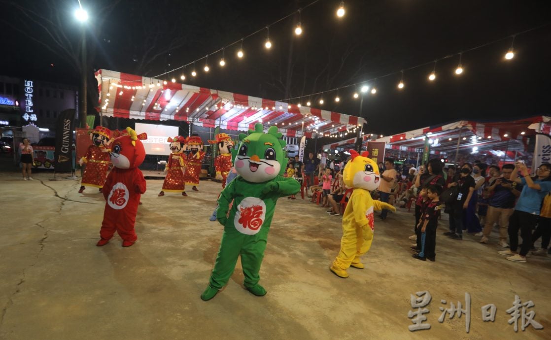**已签发**柔:社团版头条:“福州社嘉年华”为柔佛古庙游神加温