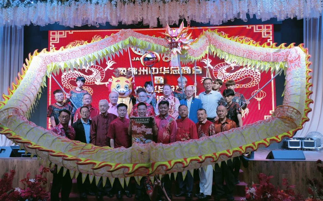 **已签发**柔:社团版次头:谢华隆:人民须精明消费 厂商要严控成本