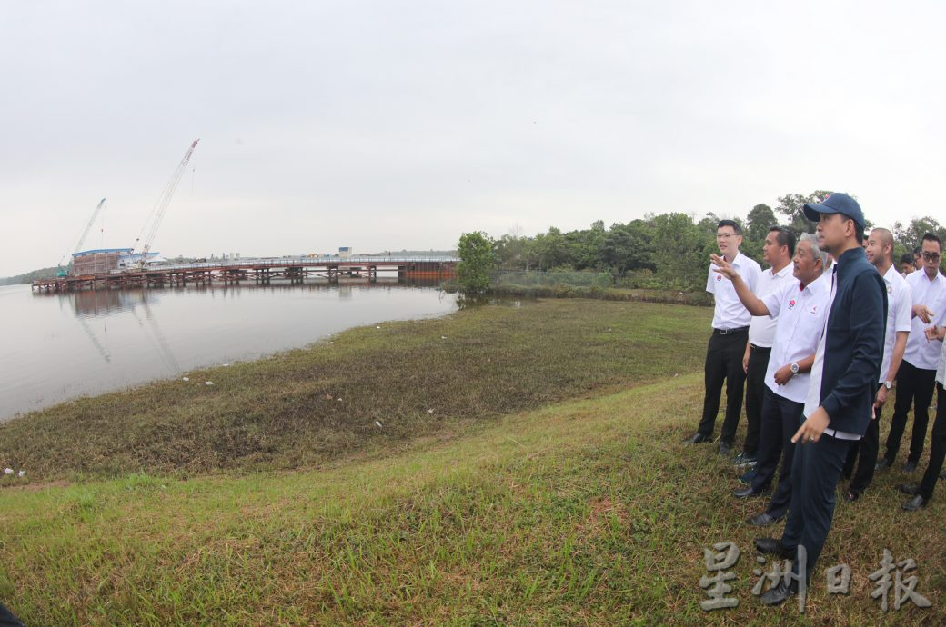 **已签发**柔：第三版头条：简化程序加资金投入，大臣：今年设一站式投资中心