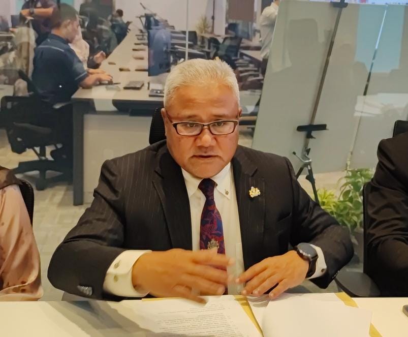 **已签发**柔:第三版次头:新山市长:暂时涷结SPA及按摩中心执照申请,直至新指南出炉